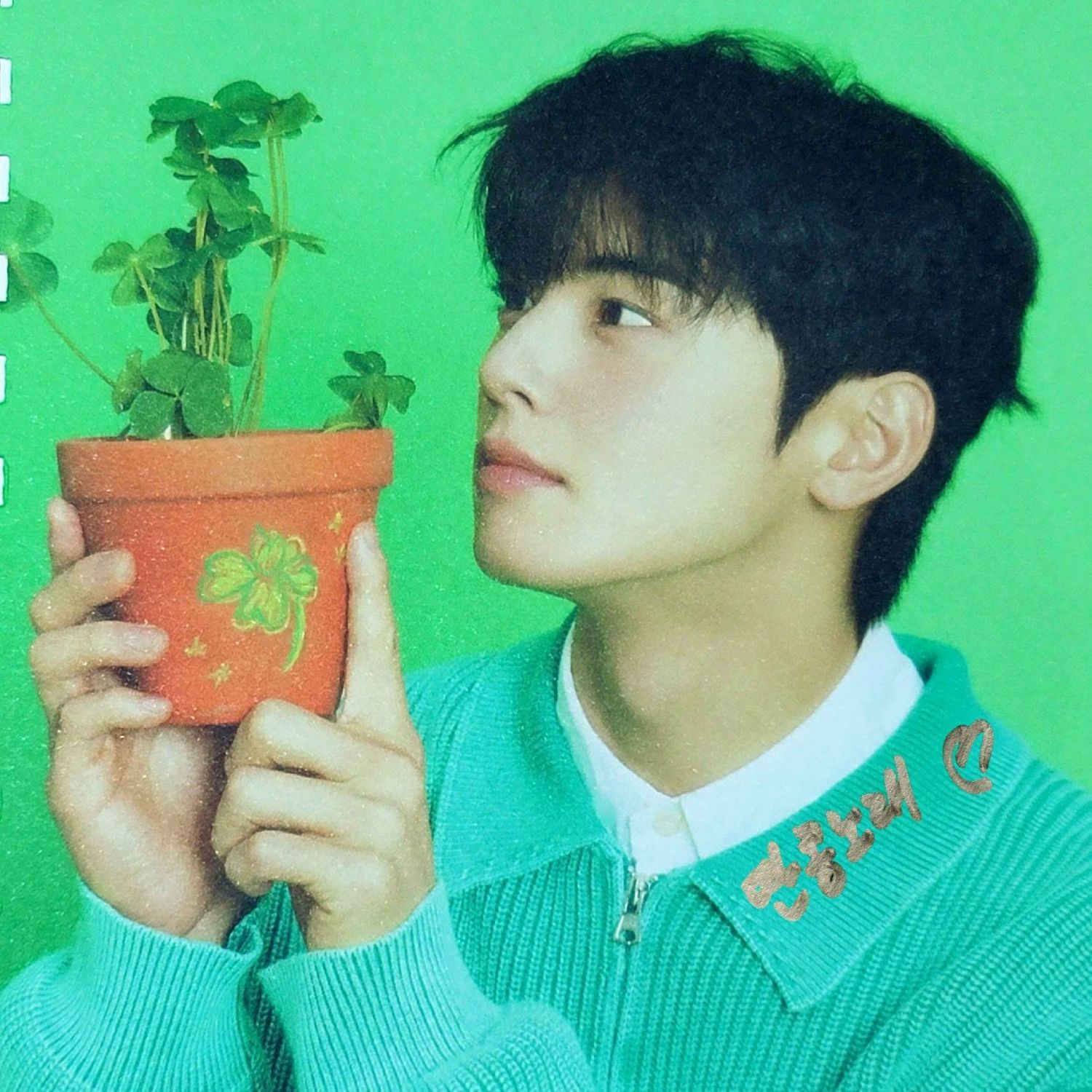 A moment captured by Eunwoo (ASTRO)'s fan