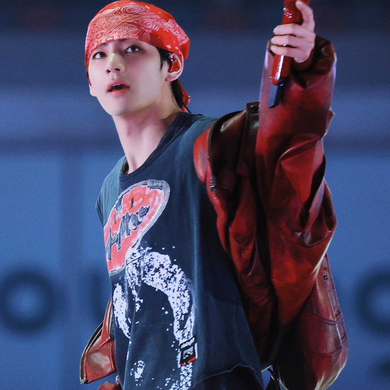 뷔 (방탄소년단)의 비하인드 컷