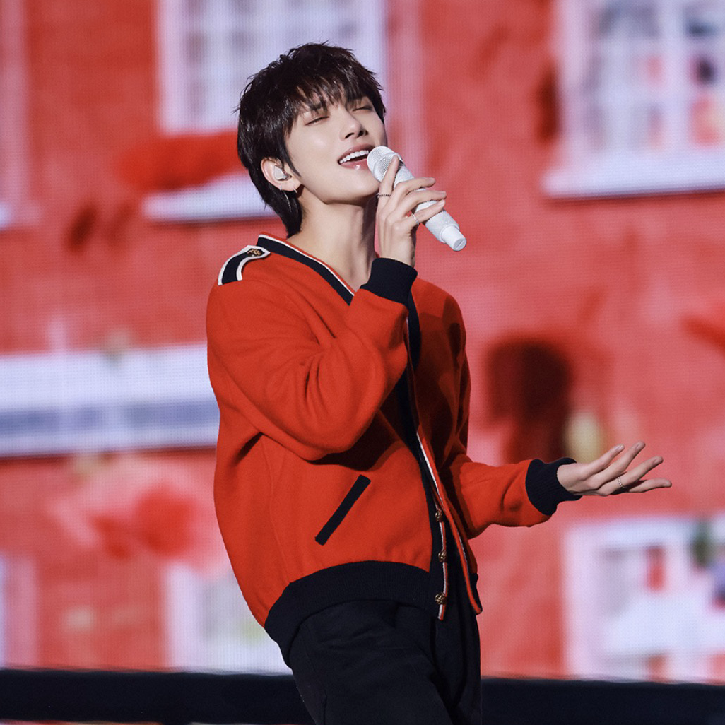 Behind-the-scenes cut of Joshua (SEVENTEEN)