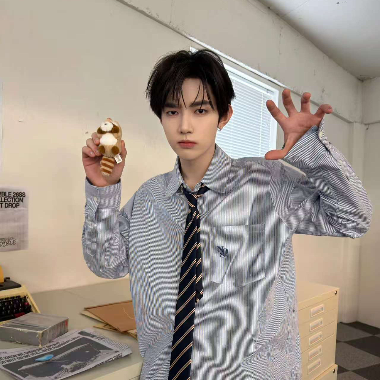 A moment captured by Zhang Hao's fan