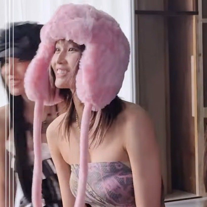 Momo (TWICE)的幕後花絮