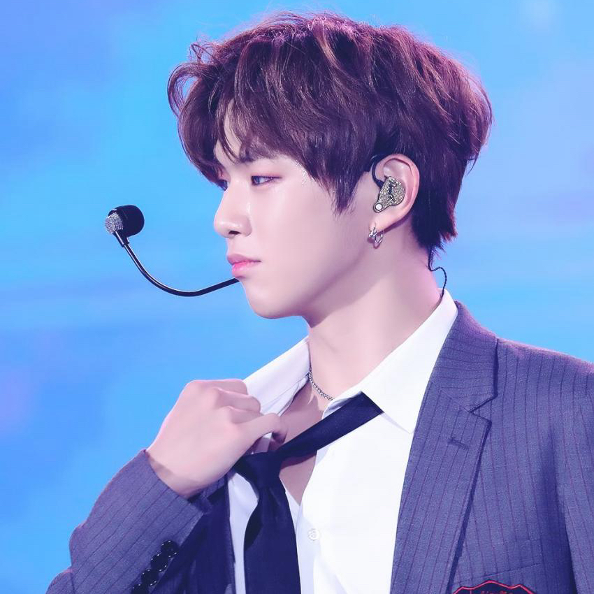 강다니엘의 비하인드 컷