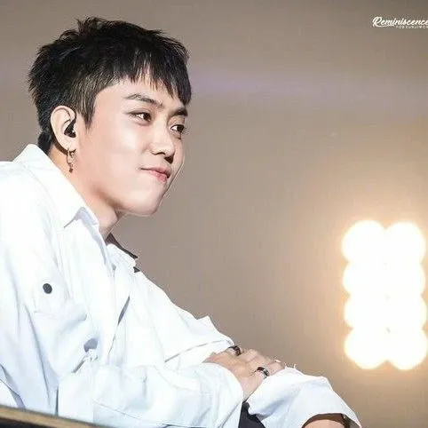 Foto aktivitas terbaru Eun Jiwon (SECHSKIES)