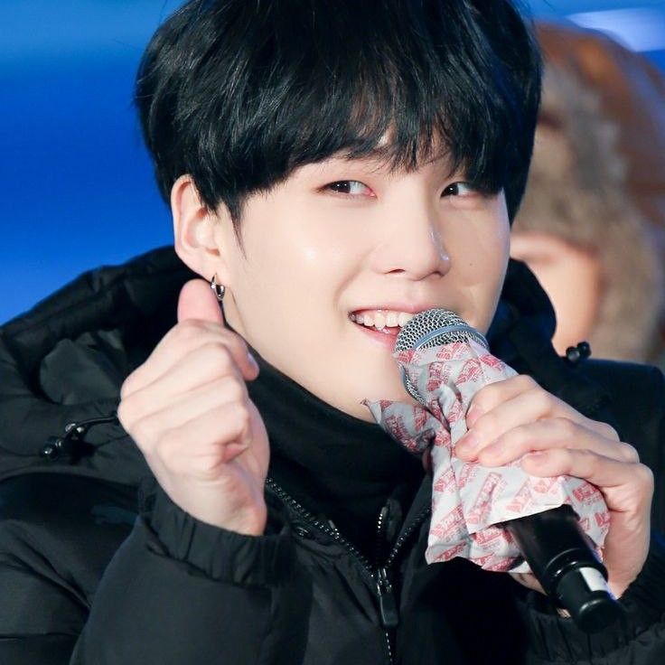 SUGA (BTS)の最近の活動写真