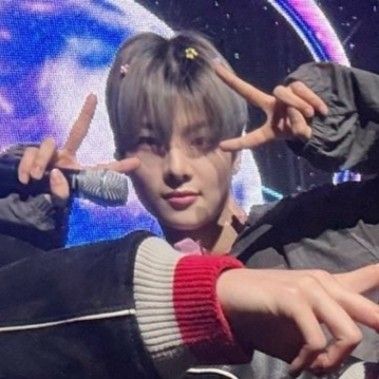 A moment captured by YOUNITE's fan