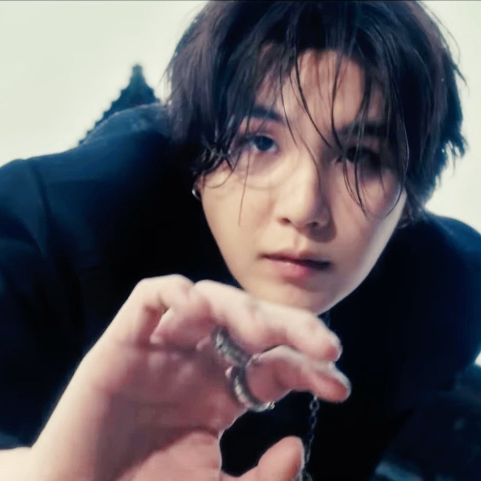 SUGA (BTS)の最新写真