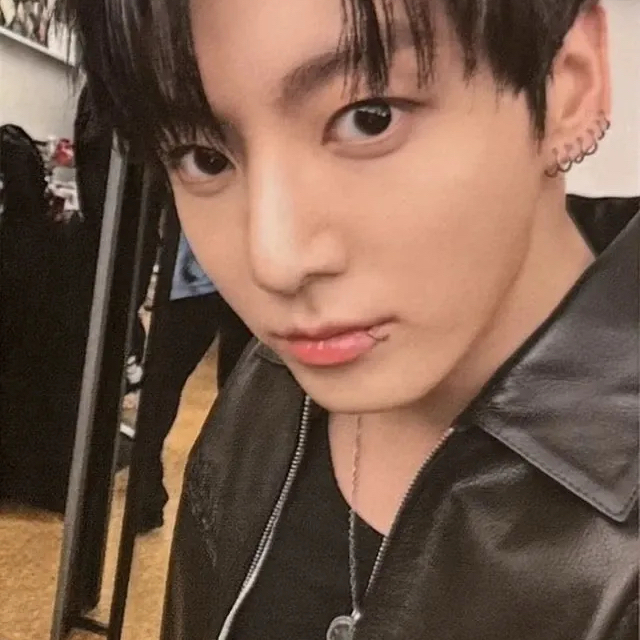 Momen yang diabadikan oleh penggemar Jungkook (BTS)