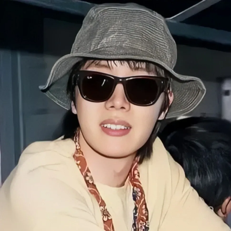 제이홉 (방탄소년단) 최근 활동샷