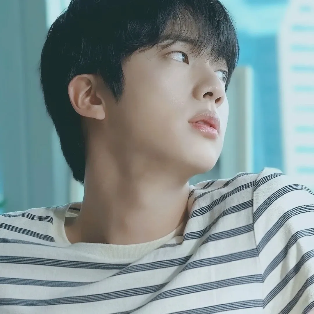 진 (방탄소년단) 최근 활동샷