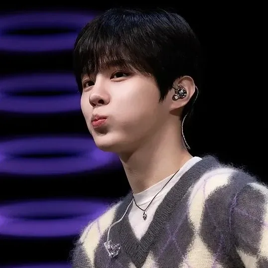 김우석의 비하인드 컷