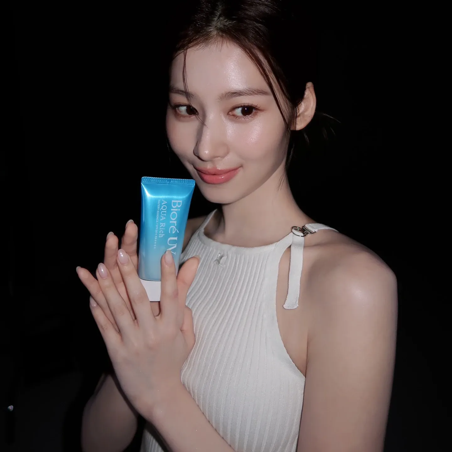 Sana (TWICE)的最新照片