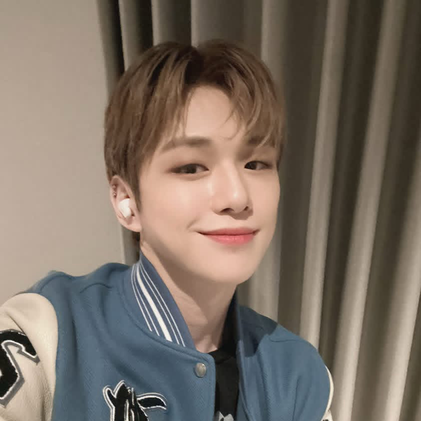 강다니엘 최근 활동샷