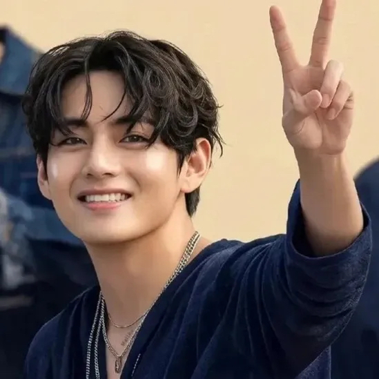 Recent activity shot of V (BTS)