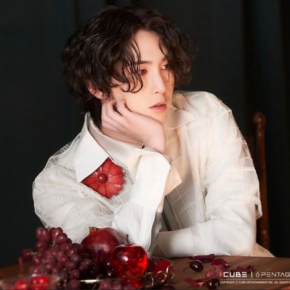 Recent activity shot of Shinwon (PENTAGON)