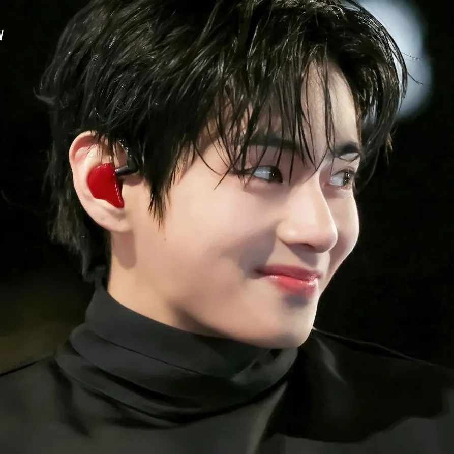 V (BTS)の最新写真