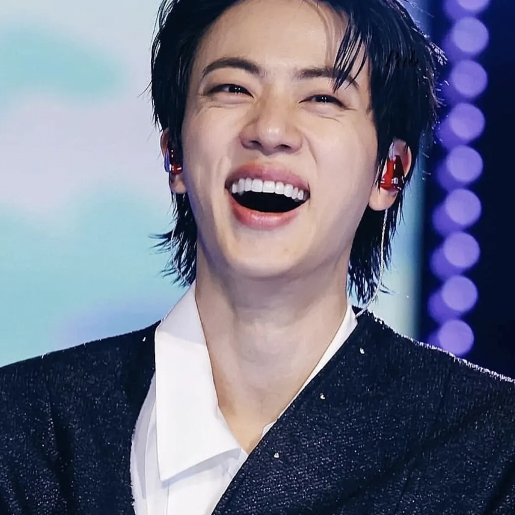 Potret di balik layar Jin (BTS)