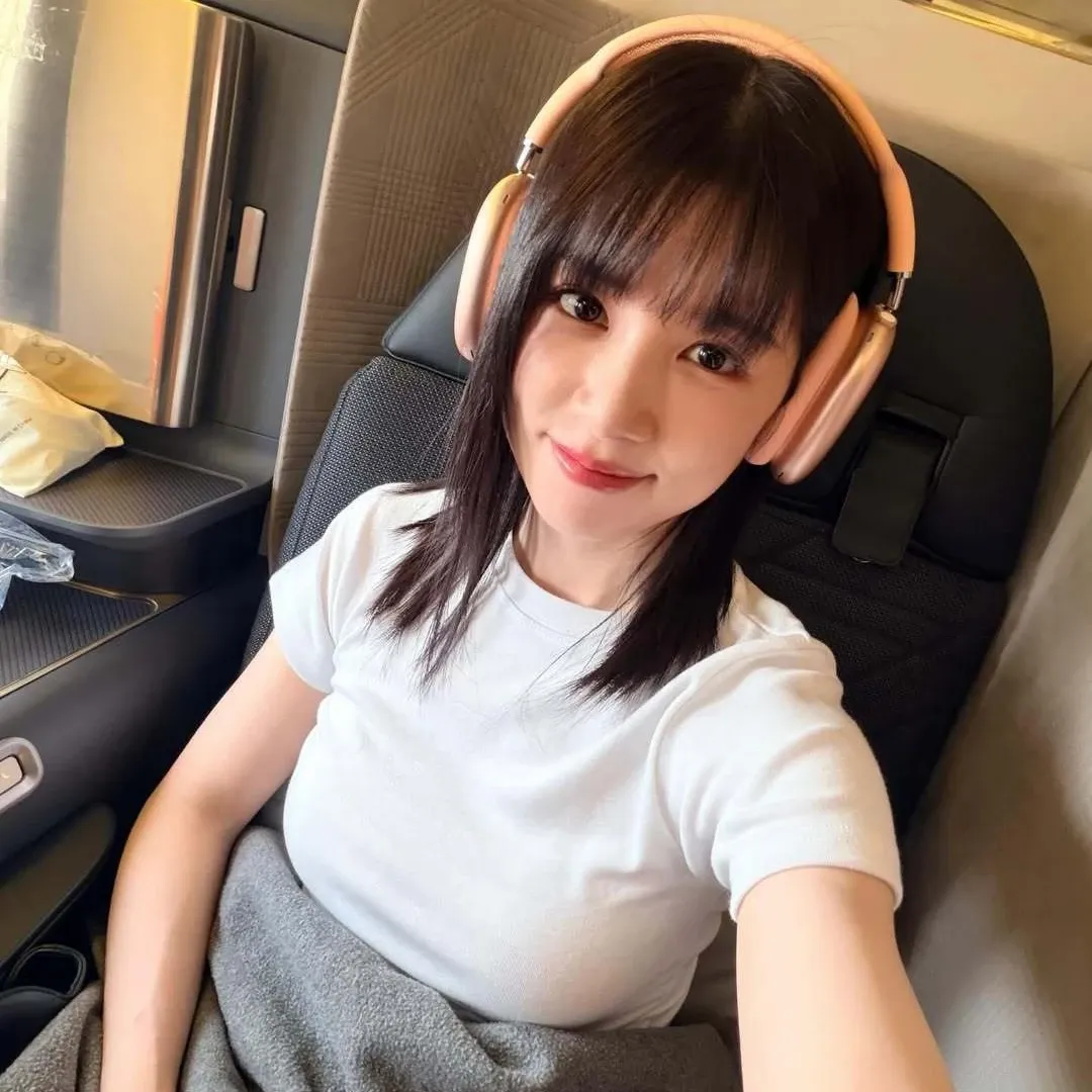A moment captured by Park Chorong (Apink)'s fan