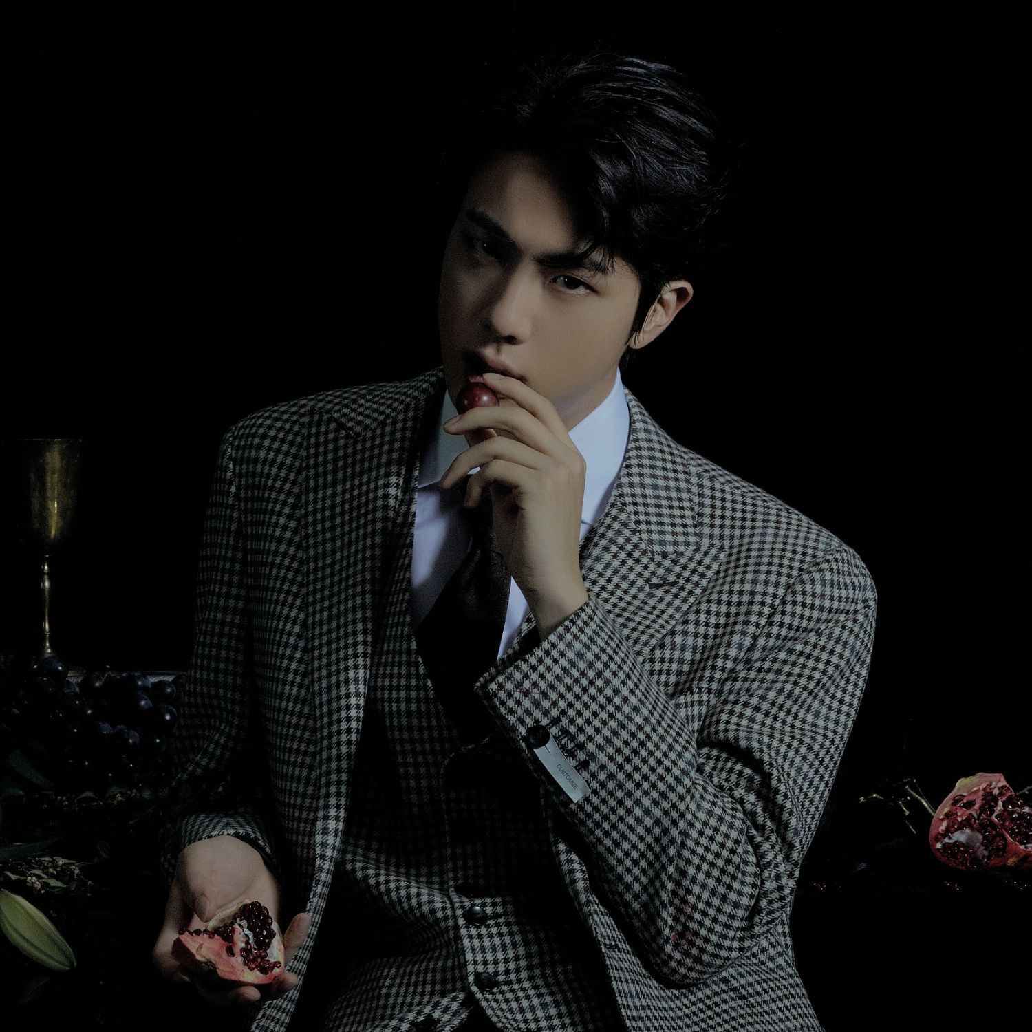 Foto aktivitas terbaru Jin (BTS)