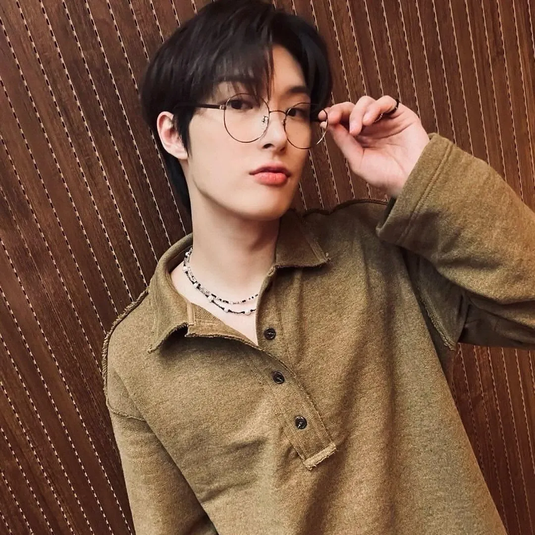 Behind-the-scenes cut of Mingi (ATEEZ)