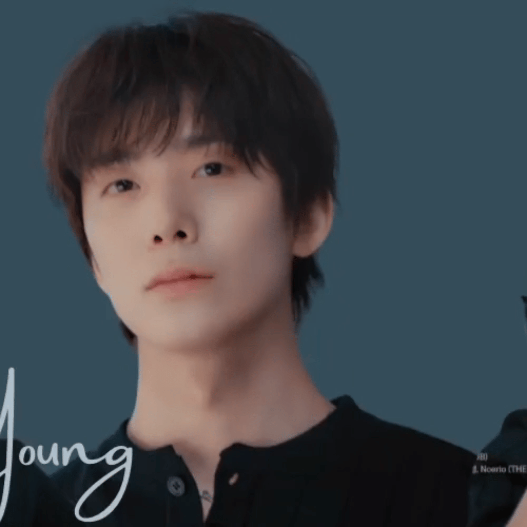 Latest photo of Hwiyoung (SF9)