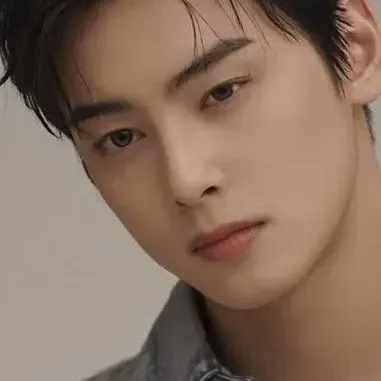 Recent activity shot of Eunwoo (ASTRO)