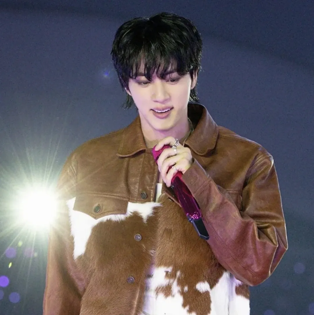 진 (방탄소년단)의 비하인드 컷