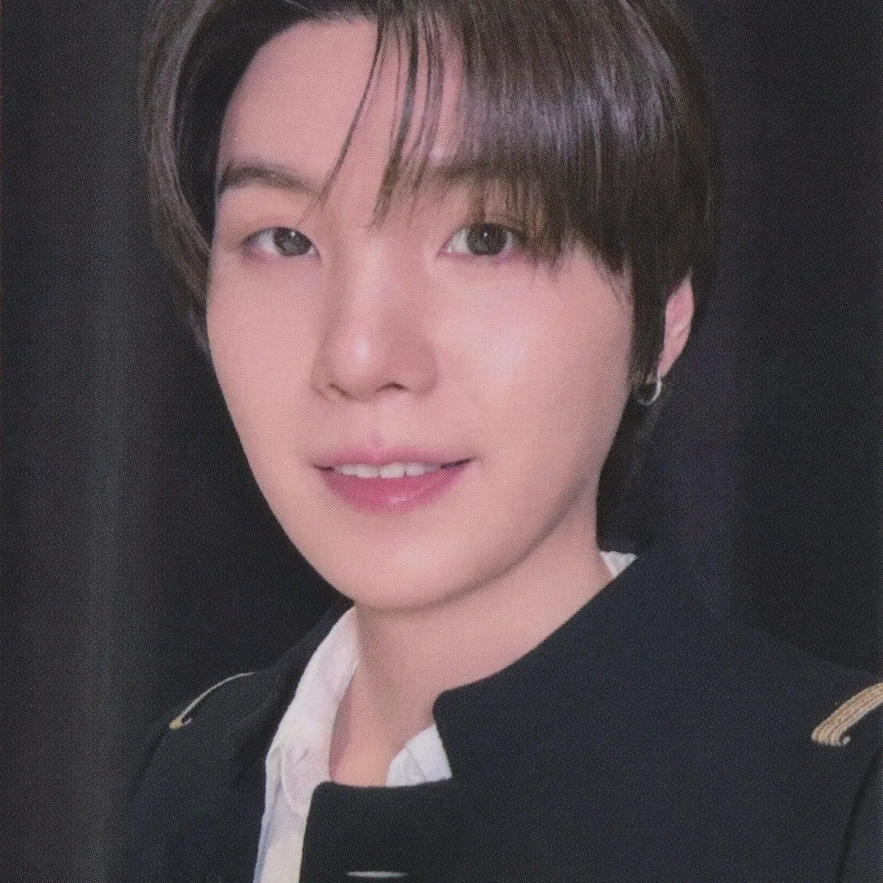 Foto aktivitas terbaru SUGA (BTS)