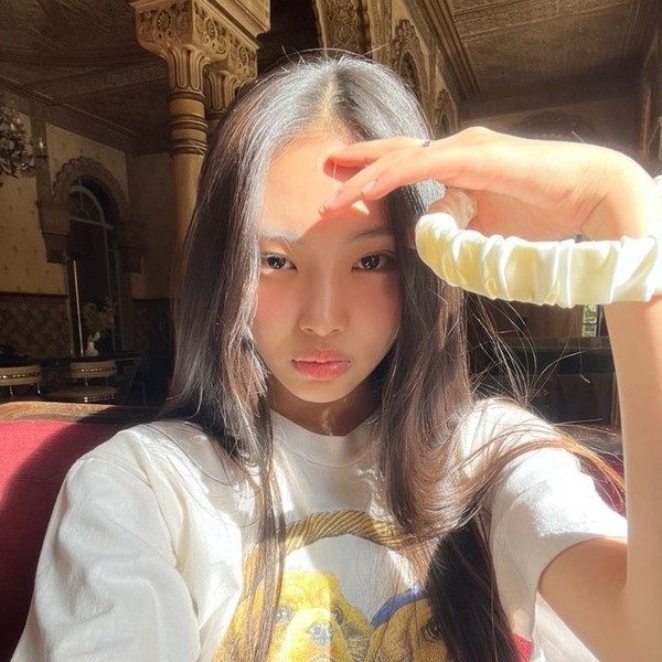 Shining profile picture of Hyein (NewJeans) on today's Choeaedol