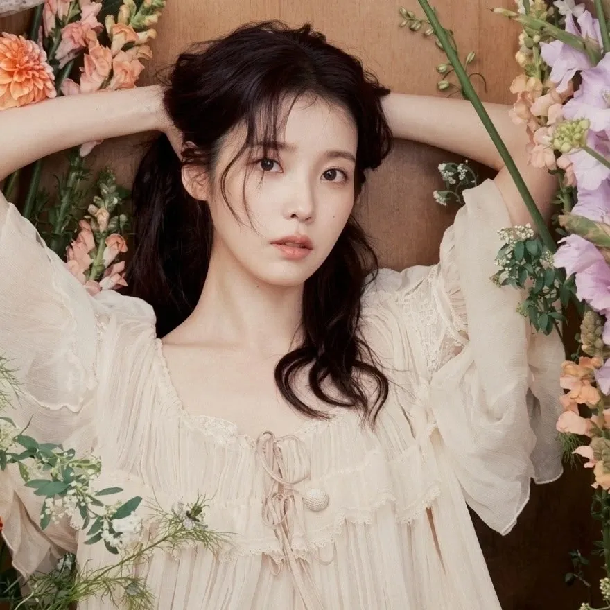 아이유의 최신 사진