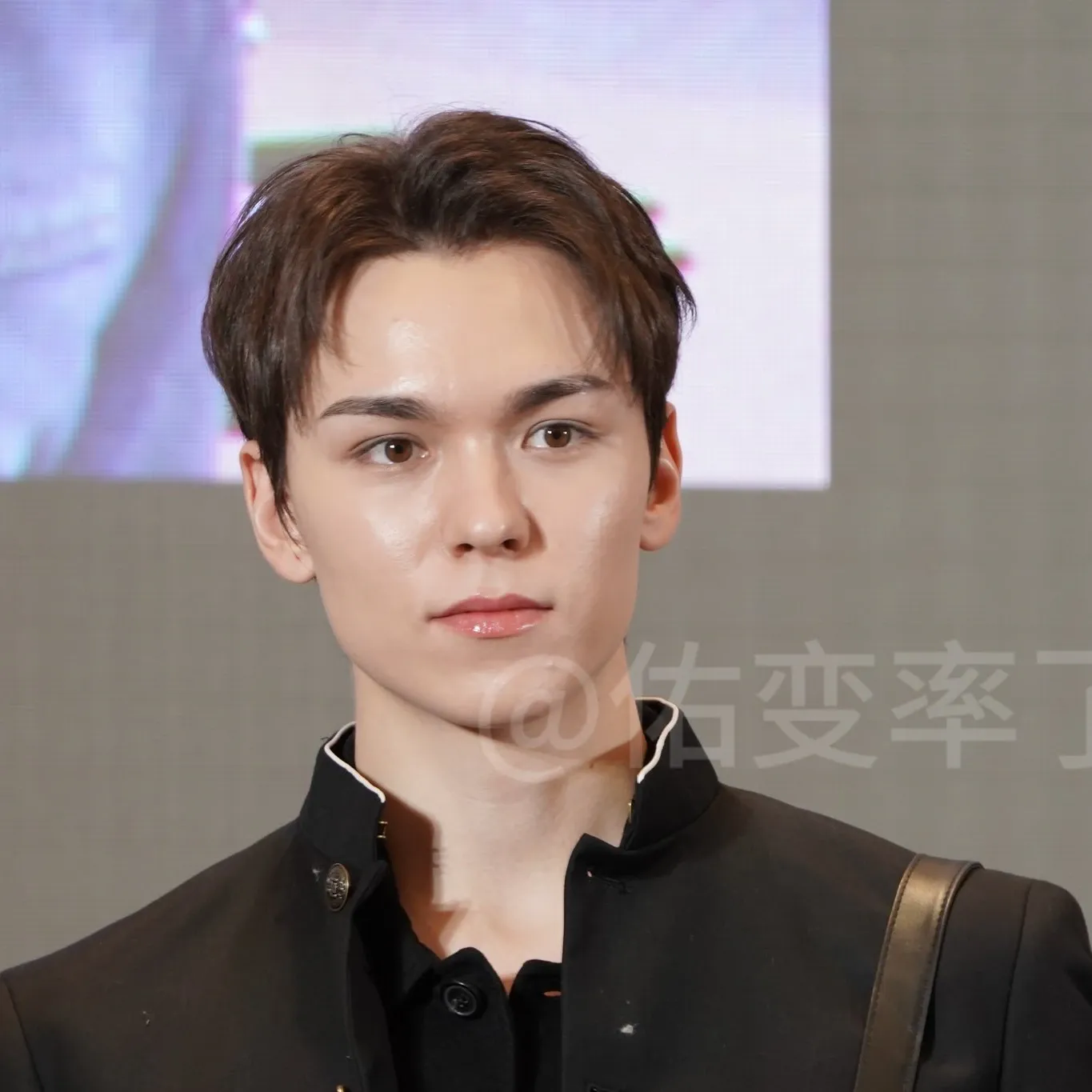 Latest photo of Vernon (SEVENTEEN)