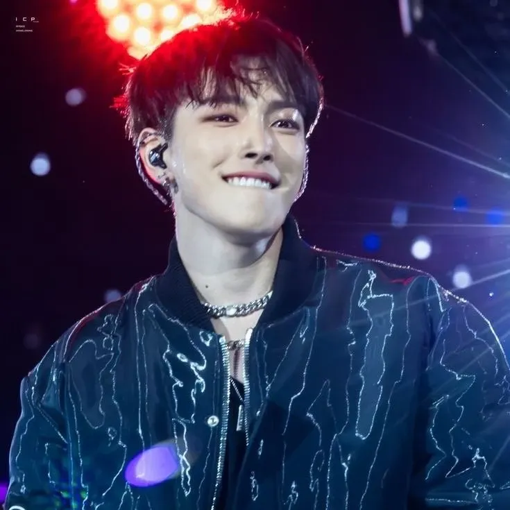 Latest photo of Hongjoong (ATEEZ)