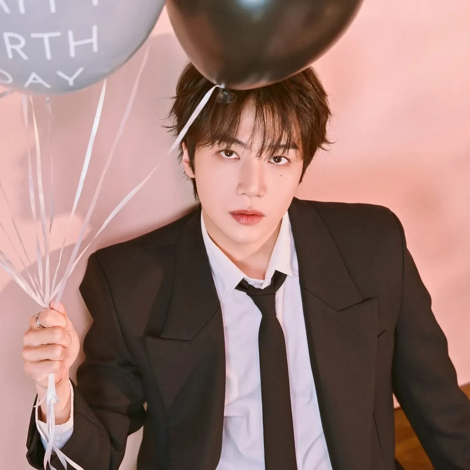 Recent activity shot of Jinho (PENTAGON)