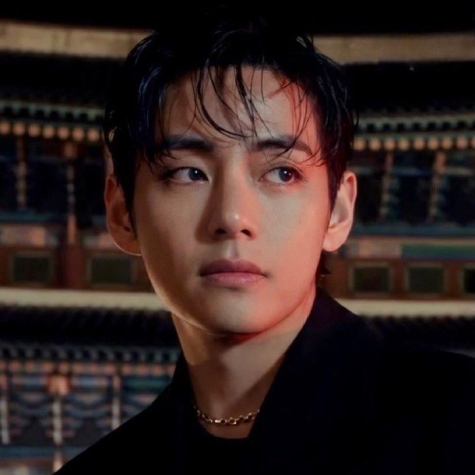 Momen yang diabadikan oleh penggemar V (BTS)