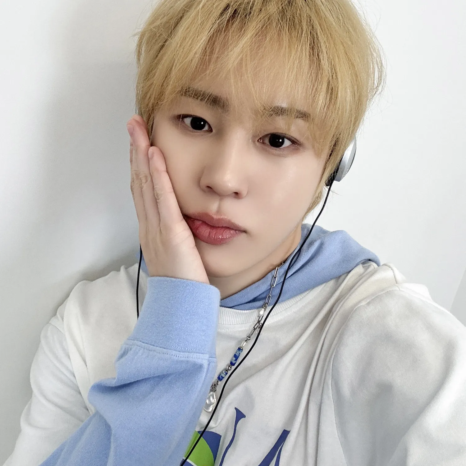 하성운의 비하인드 컷