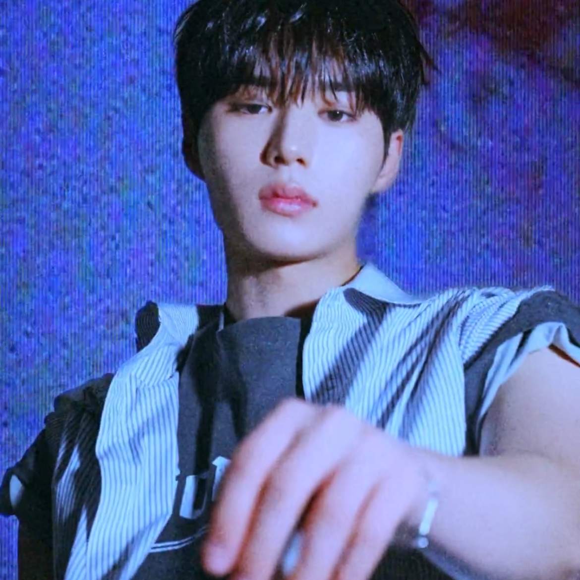 Recent activity shot of Kim Junseo (ALPHA DRIVE ONE)