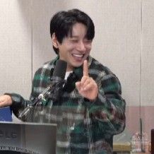 Latest photo of Hwang Chiyeol