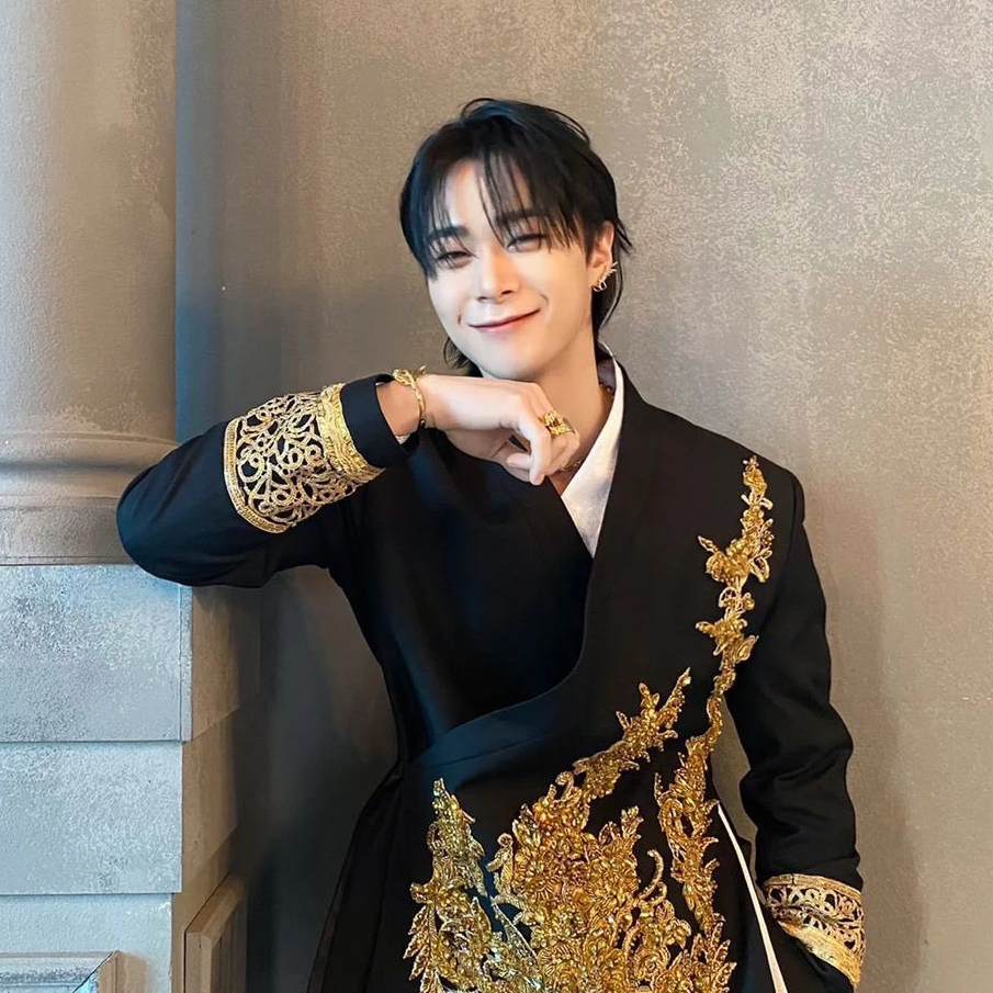 Latest photo of Moonbin (ASTRO)