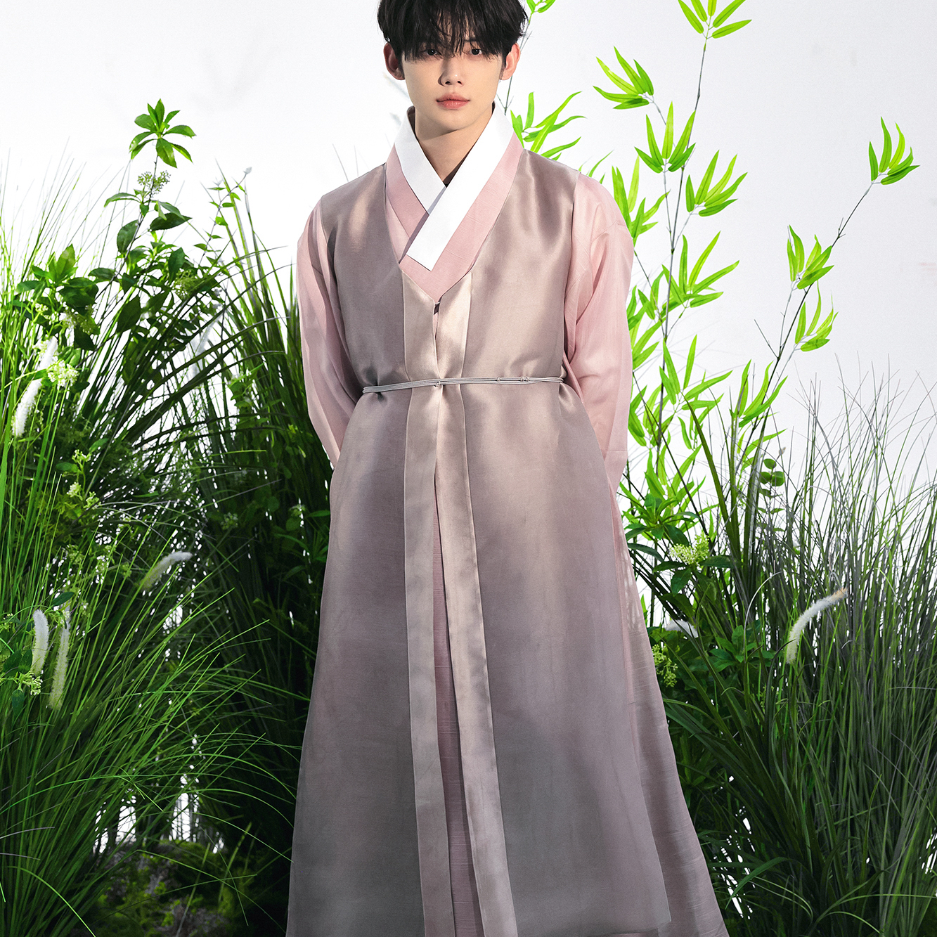 Behind-the-scenes cut of Yeonjun (TOMORROW X TOGETHER)