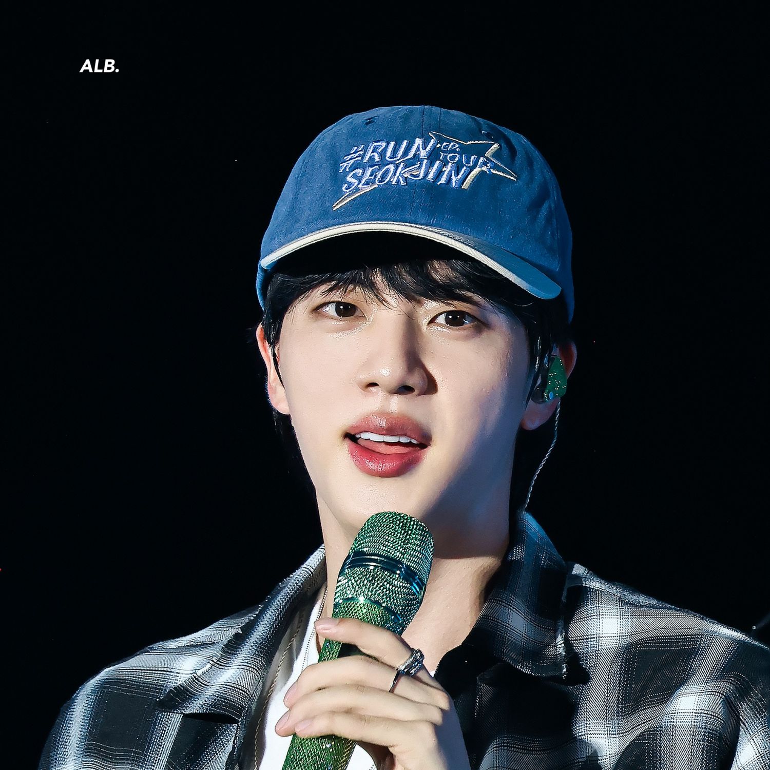 진 (방탄소년단)의 비하인드 컷