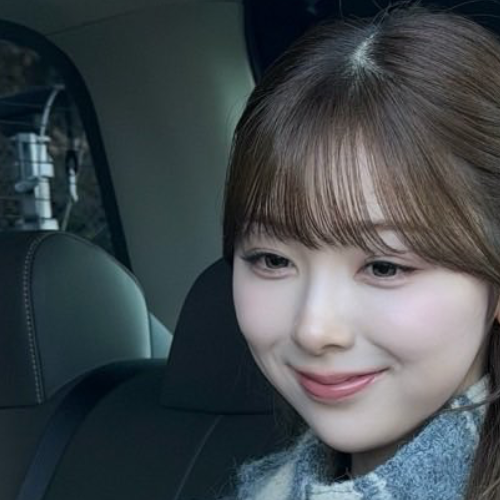 A moment captured by Miihi (NiziU)'s fan