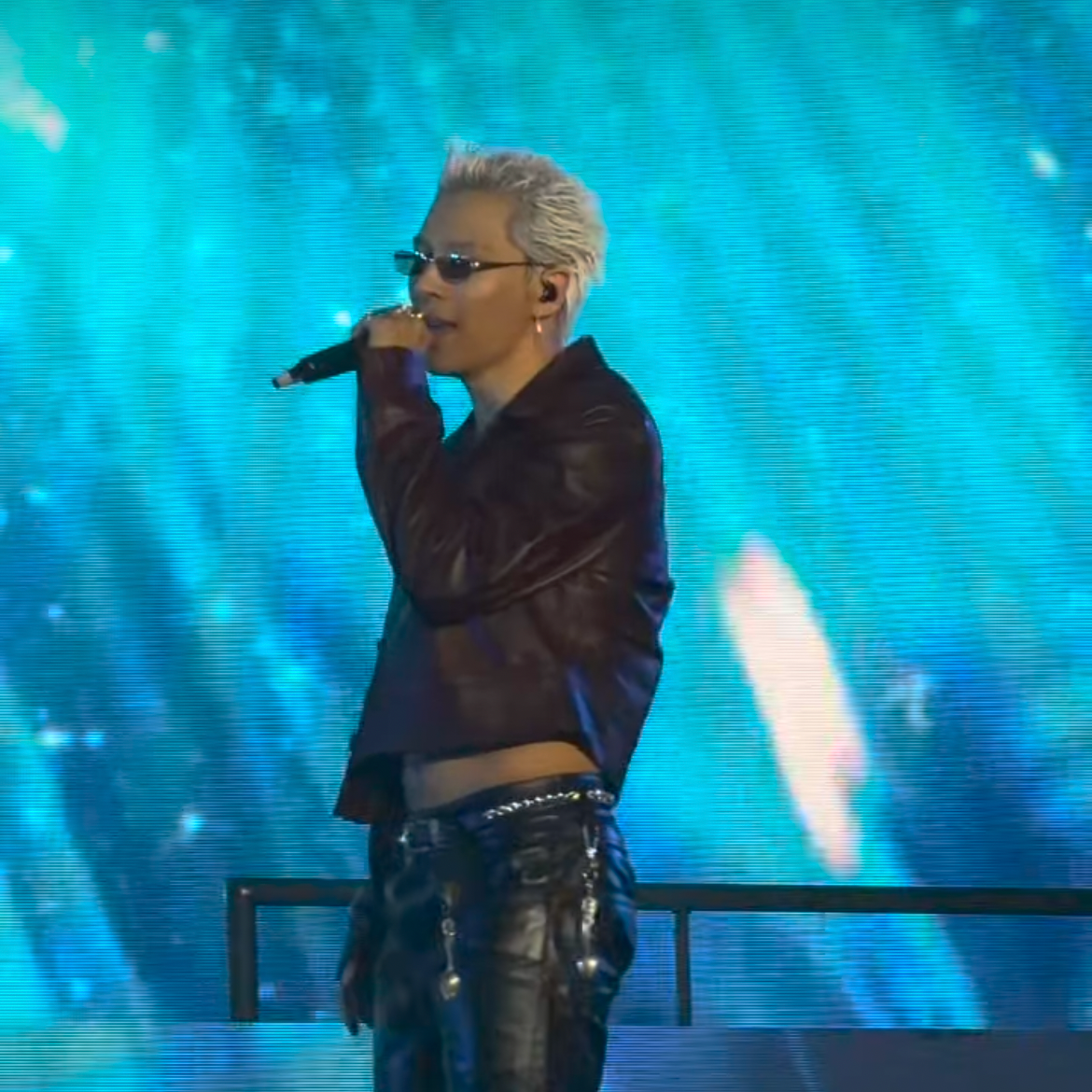 A moment captured by Taeyang (BIGBANG)'s fan