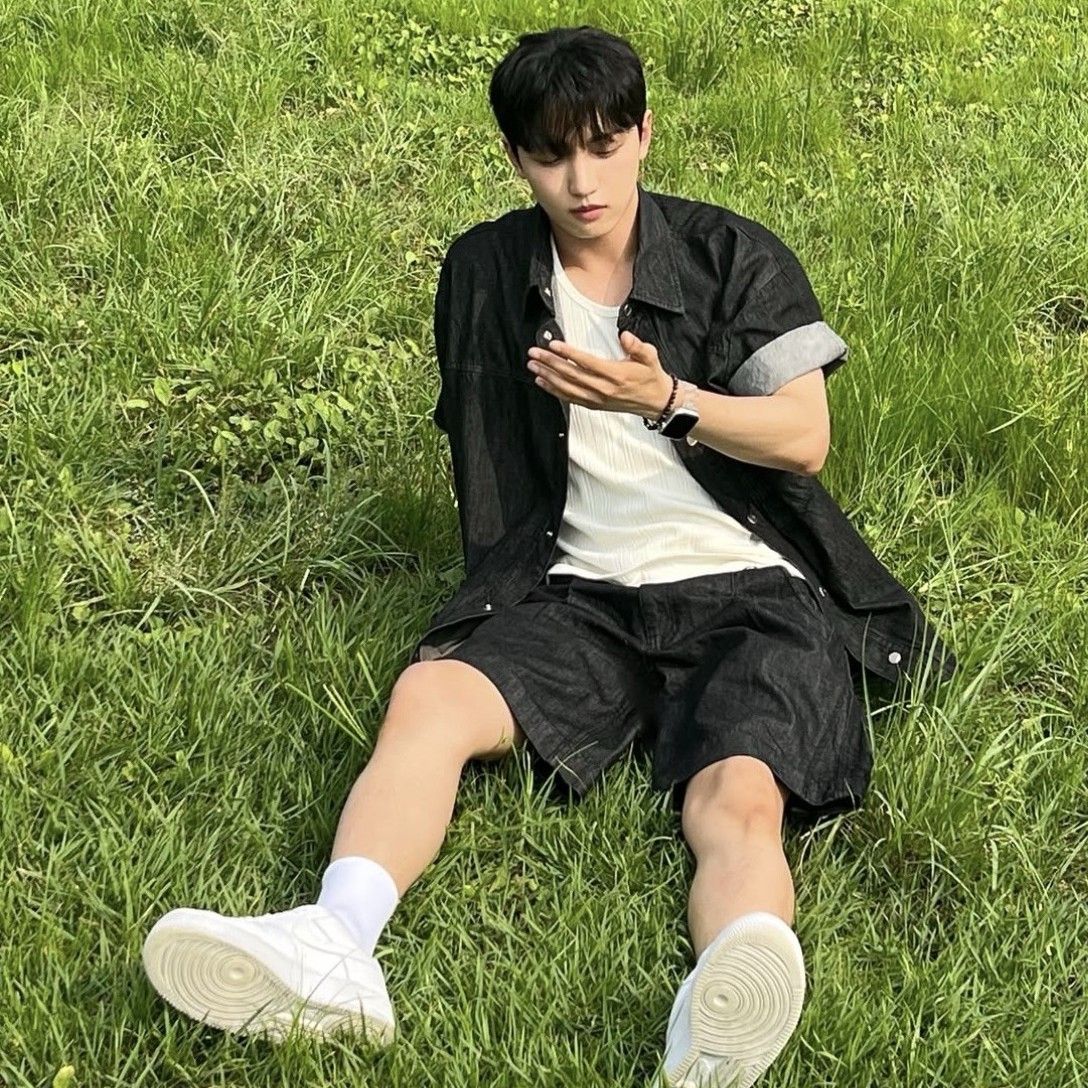 Behind-the-scenes cut of Sunyoul (UP10TION)