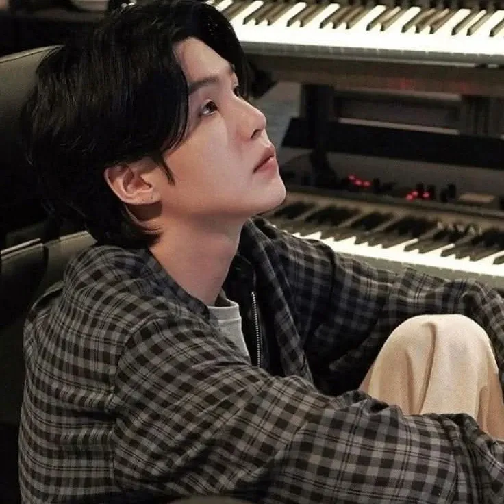 SUGA (BTS)の舞台裏ショット