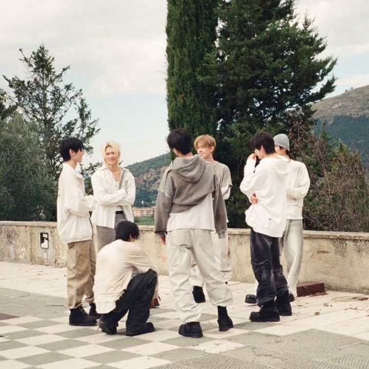 Foto terbaru ENHYPEN