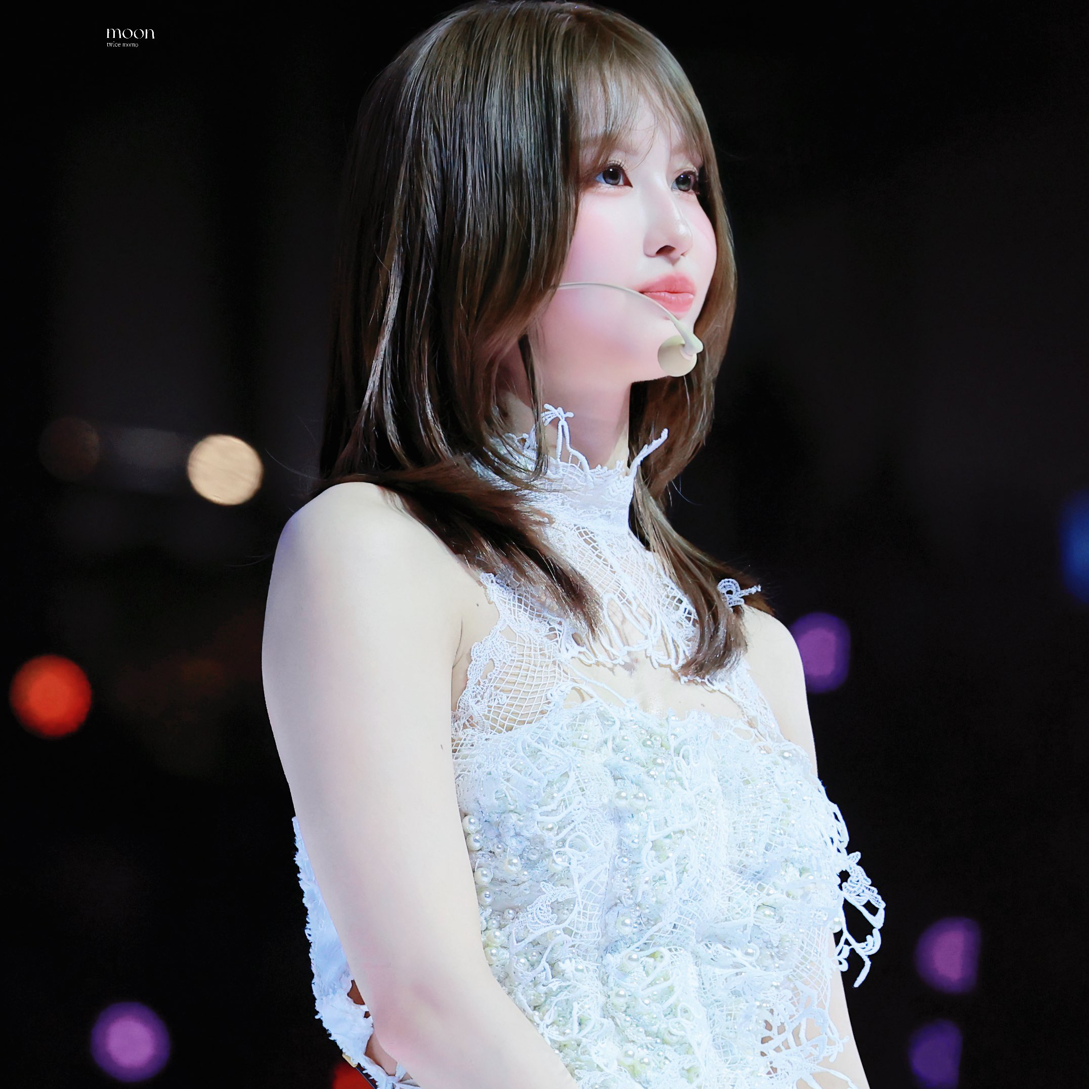 Behind-the-scenes cut of Momo (TWICE)