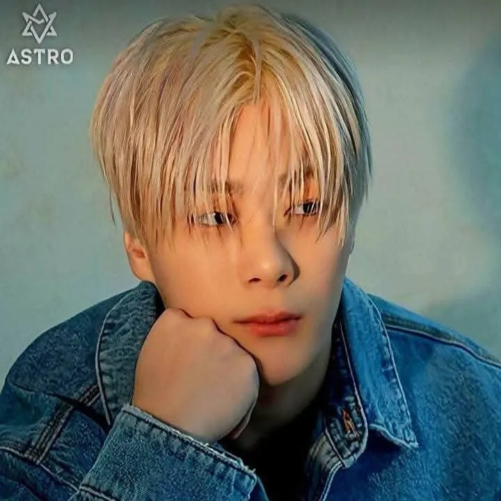 Behind-the-scenes cut of Moonbin (ASTRO)