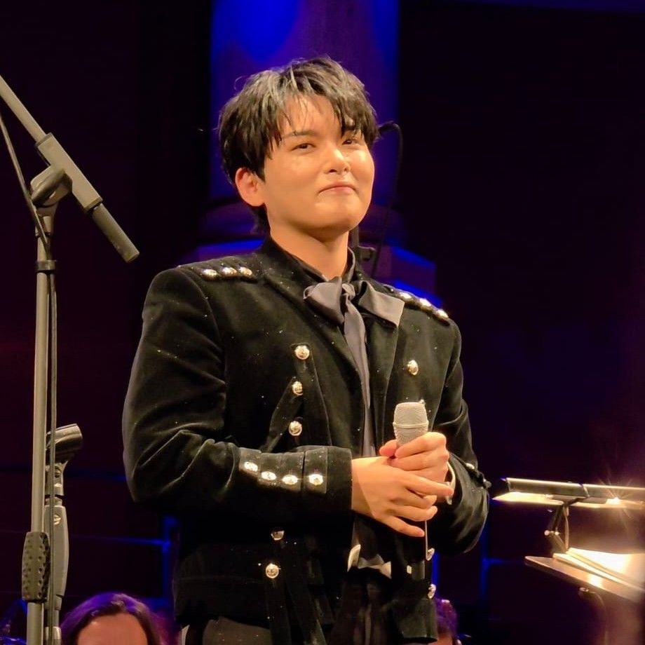 Behind-the-scenes cut of Super Junior