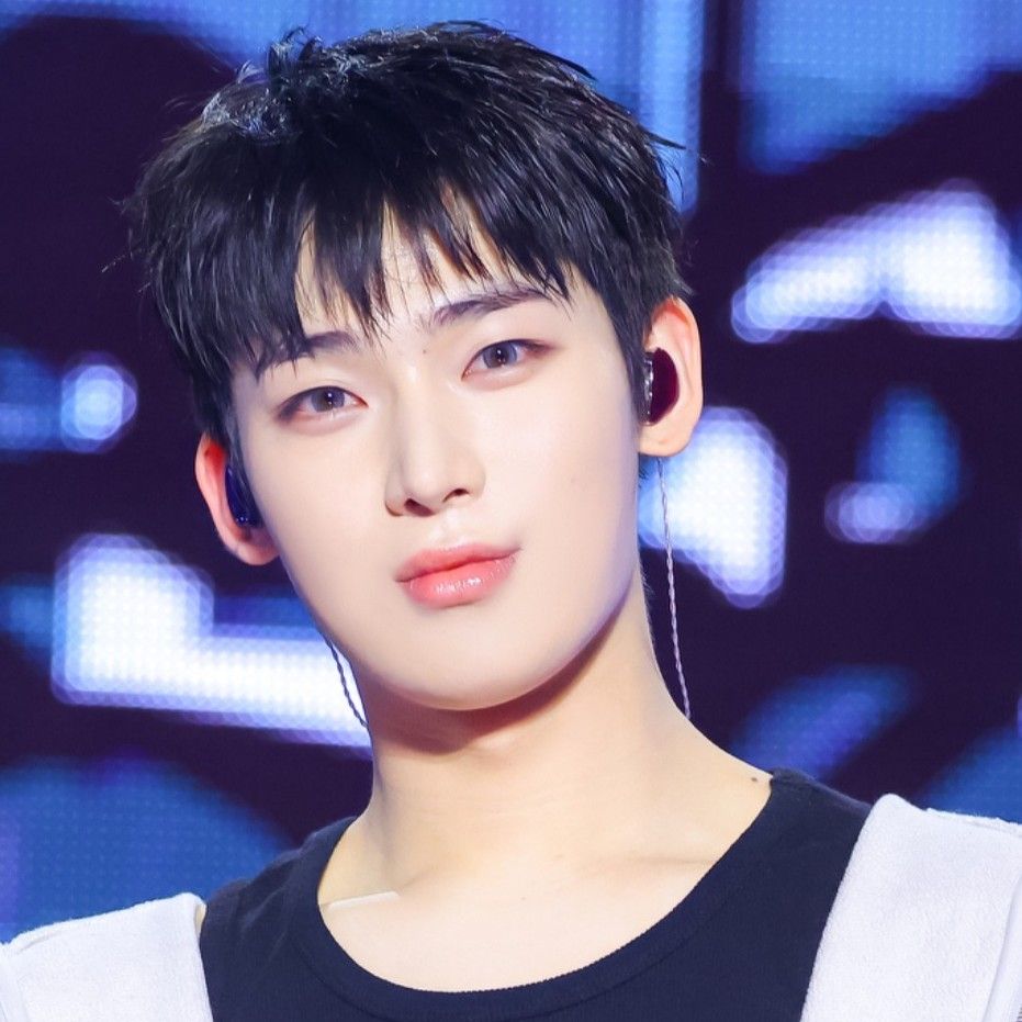 선우 (ENHYPEN) 최근 활동샷