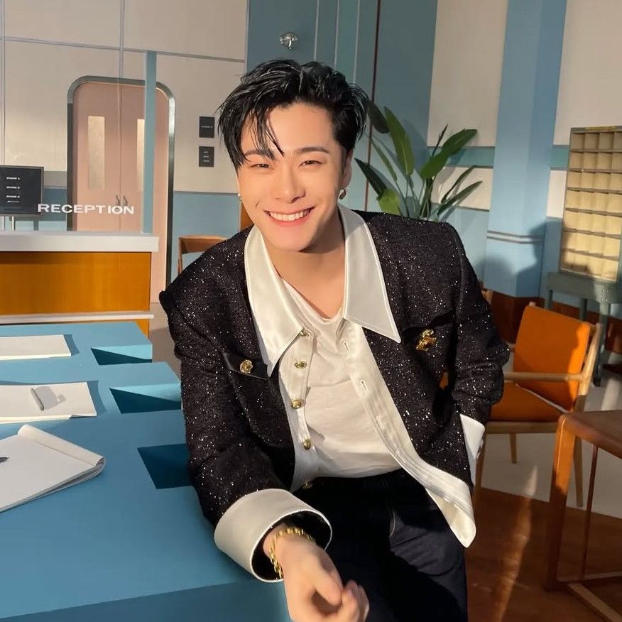 Behind-the-scenes cut of Moonbin (ASTRO)