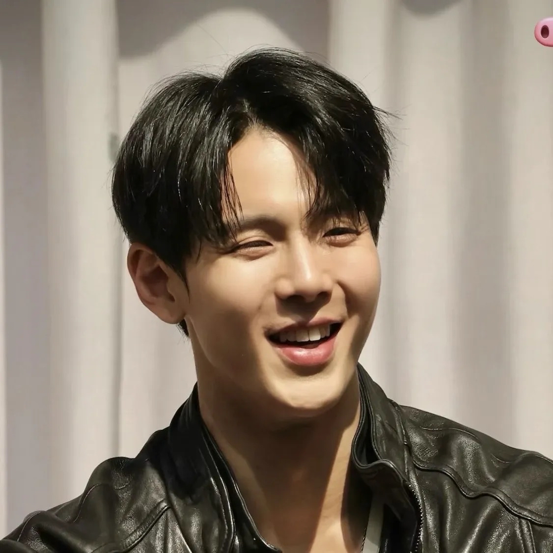 Shownu (MONSTA X)的最新照片